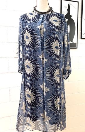 Neues Kleid von CARTOON, Grösse L