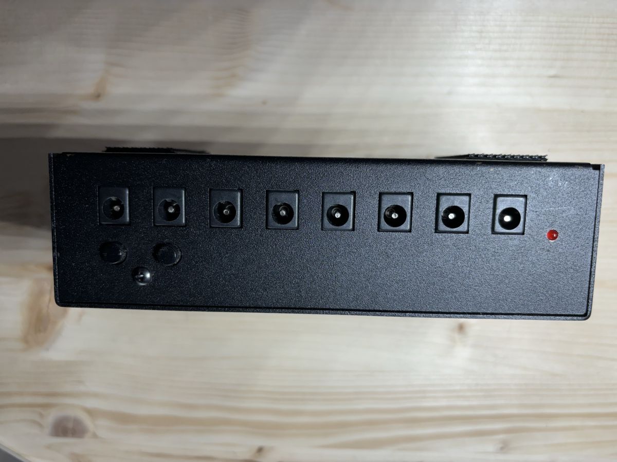 Strumenti musicali: VoodooLab Pedal Power 2 – Usato da Dättwil AG venduto da Sneskopuca 3