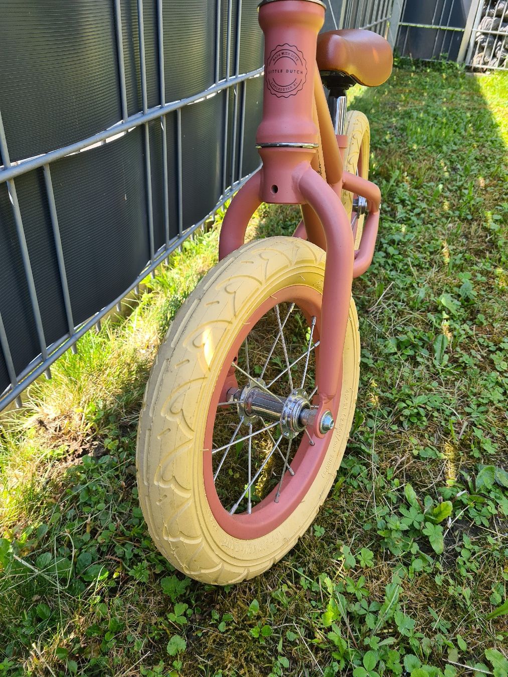Veicoli per bambini: Little Dutch Laufrad 12" rosa – Usato da Au SG venduto da Svesabi 4