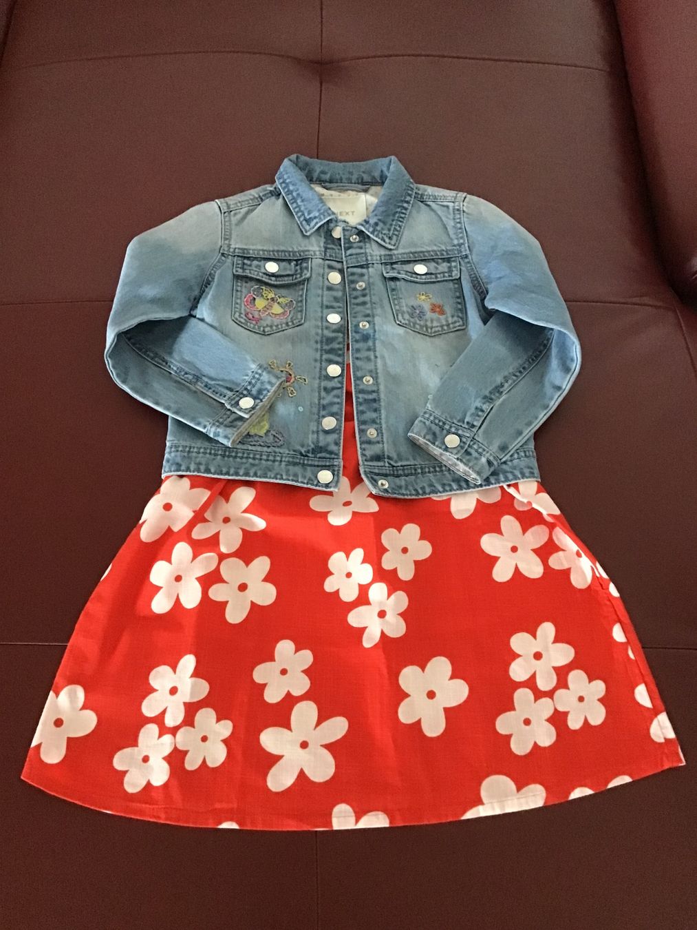 Lotti & Set di vestiti: Lot de  vêtements filles – Usato da Neuchâtel venduto da sta_7qfy 1