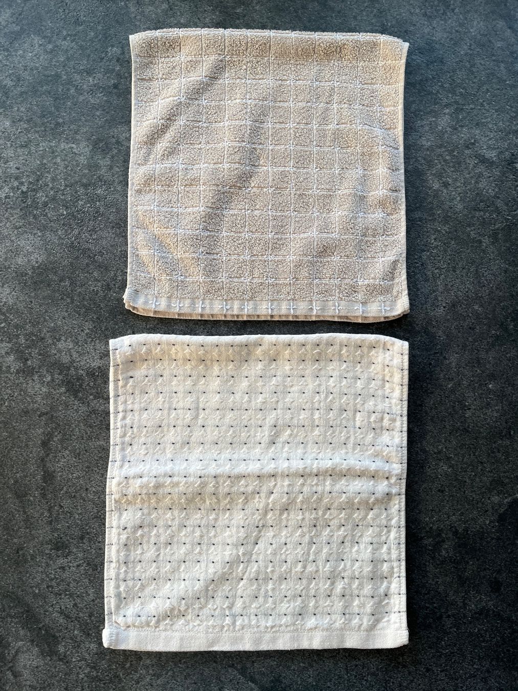 Teli da bagno: 2er Gesichtshandtuch, Towel - 70 x 33cm – Nuovo (secondo la descrizione) da Kilchberg ZH venduto da Simlife 2