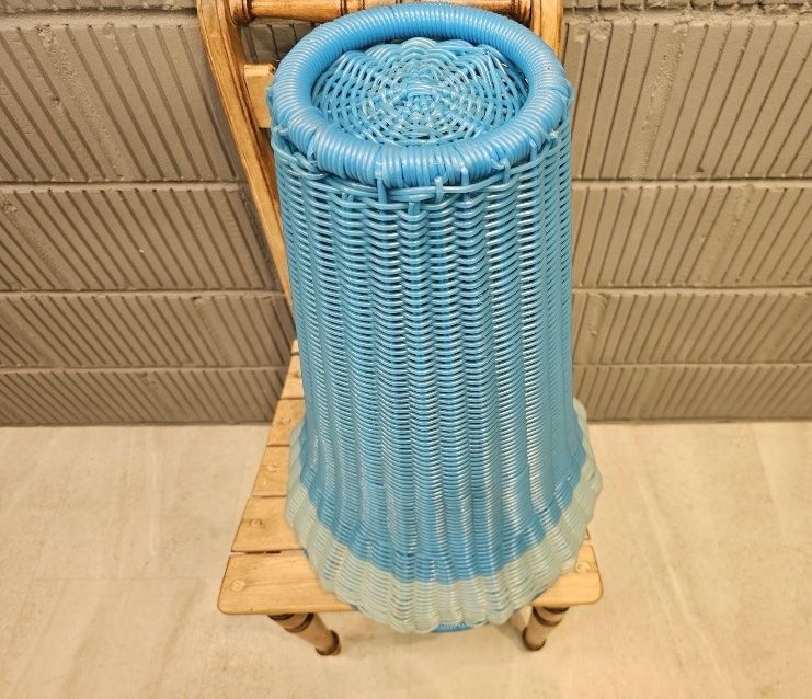 Tutte le decorazioni: Spaghetti Schirmständer Umbrella Stand, Spaghetti-Basket – Usato da Unterseen venduto da Pavema4 5