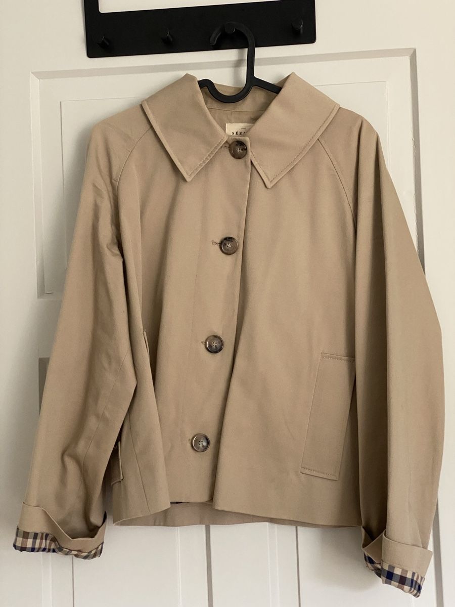 Sezane Cappotti: Sézane Bobby Trenchcoat size 34 – Nuovo (secondo la descrizione) da Zürich venduto da Marjolynee