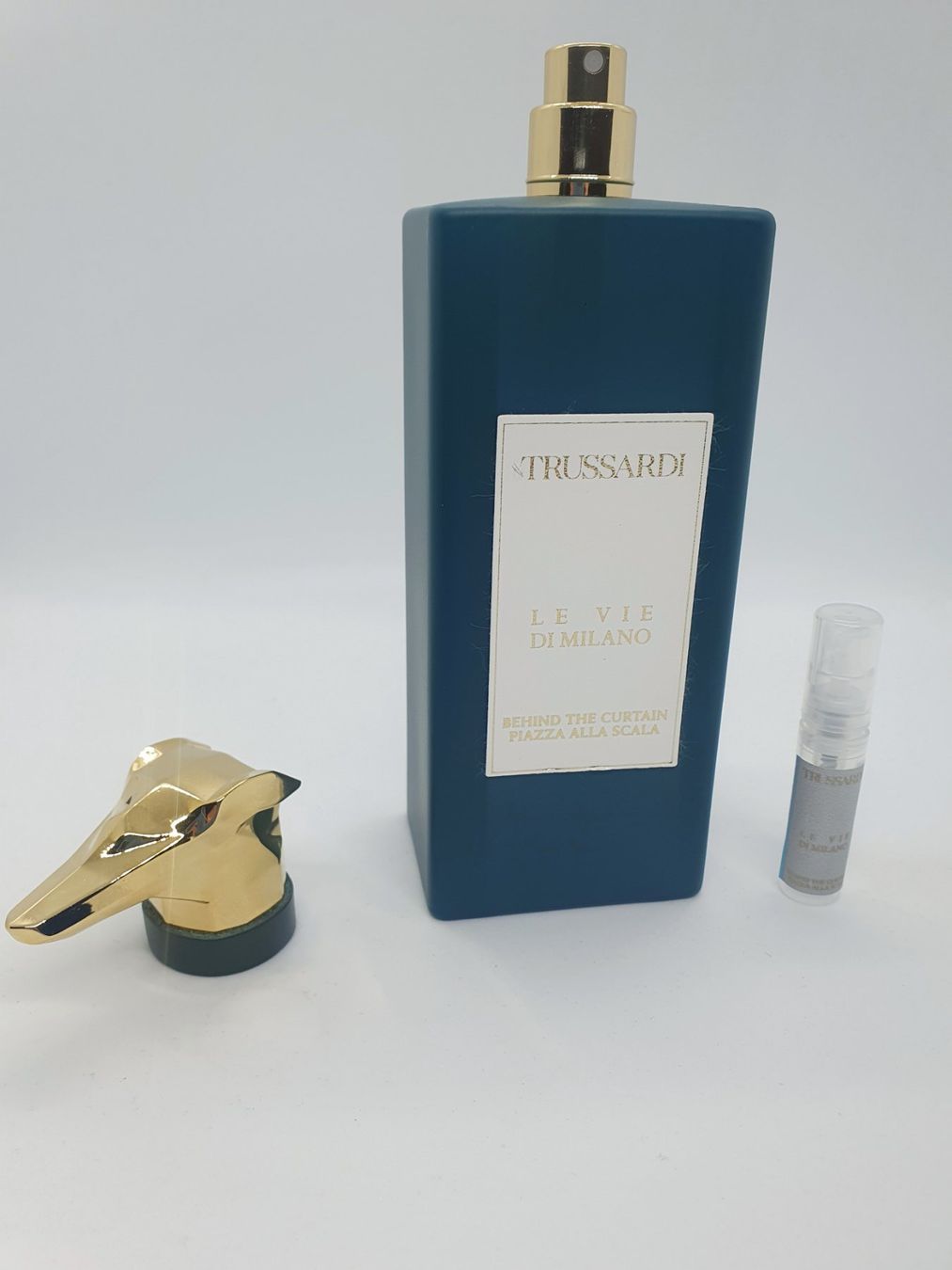 Trussardi Profumi & Eau de Toilette: 2 ml TRUSSARDI MILANO ALLA SCALA ABFÜLLUNG – Nuovo (secondo la descrizione) da St. Gallen venduto da CaliSunshine