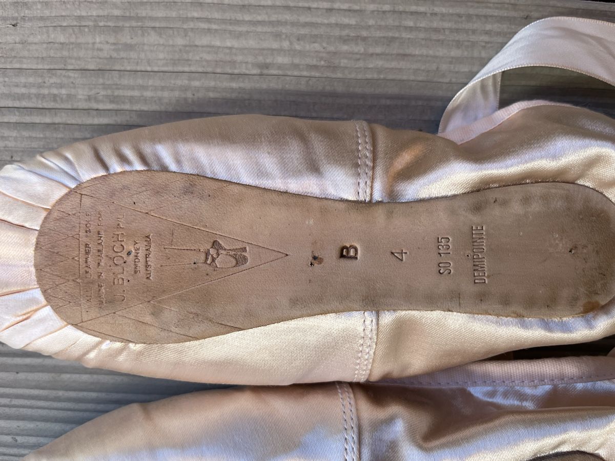 Bloch Schuhe für Mädchen: Ballett Halbspitzenschuhe – Gebraucht aus Weisslingen von cla_9hdb 2
