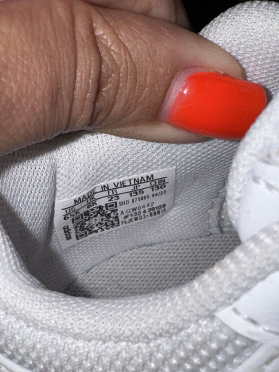 Adidas Scarpe per ragazzi: Baskets Adidas blanches Taille 23 – Usato da La Chaux-de-Fonds venduto da kel_9khc 3