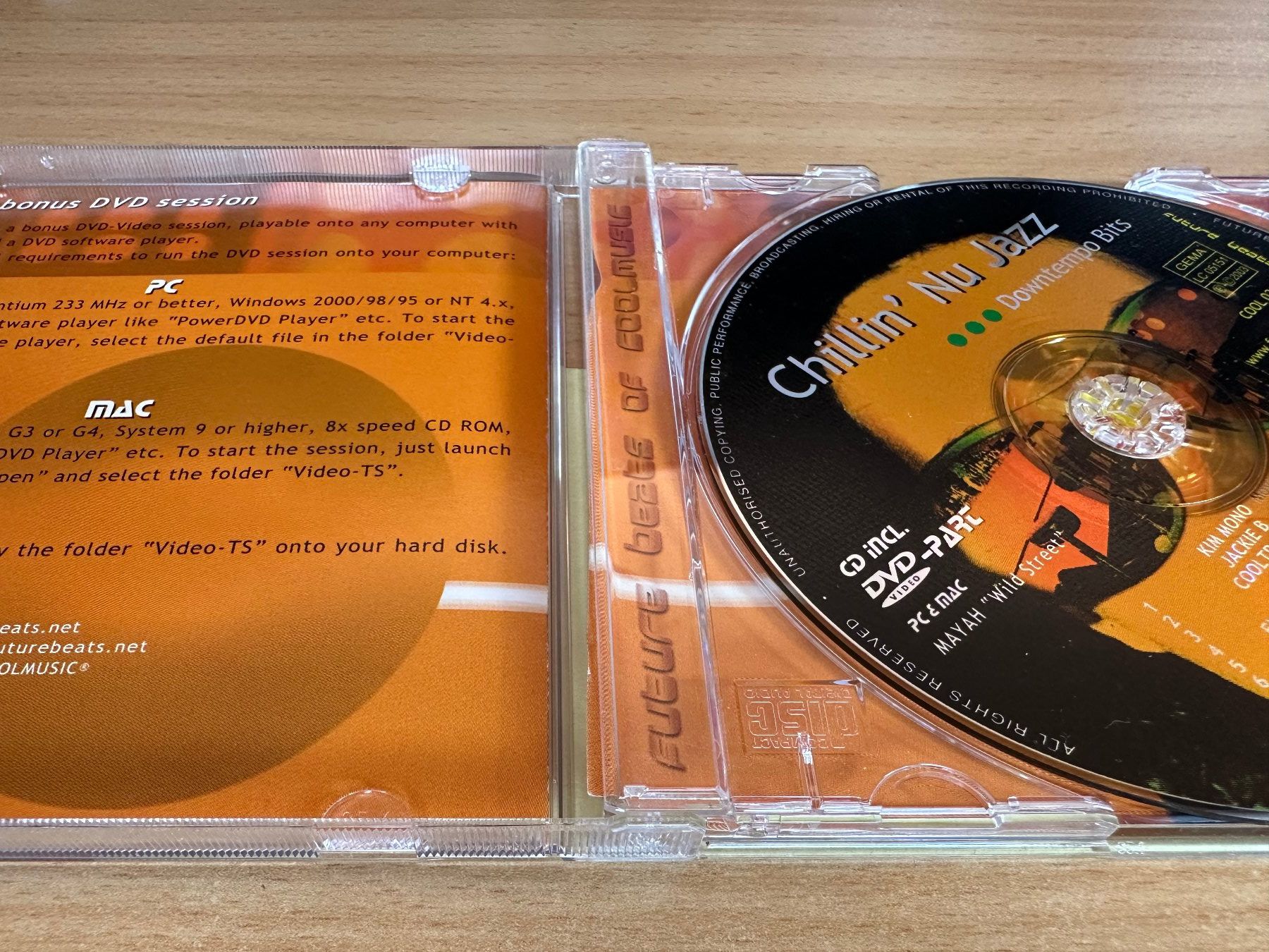 CD: Various – Chillin' Nu Jazz - Downtempo Bits – Usato da Rikon im Tösstal venduto da Alpenmutz 2