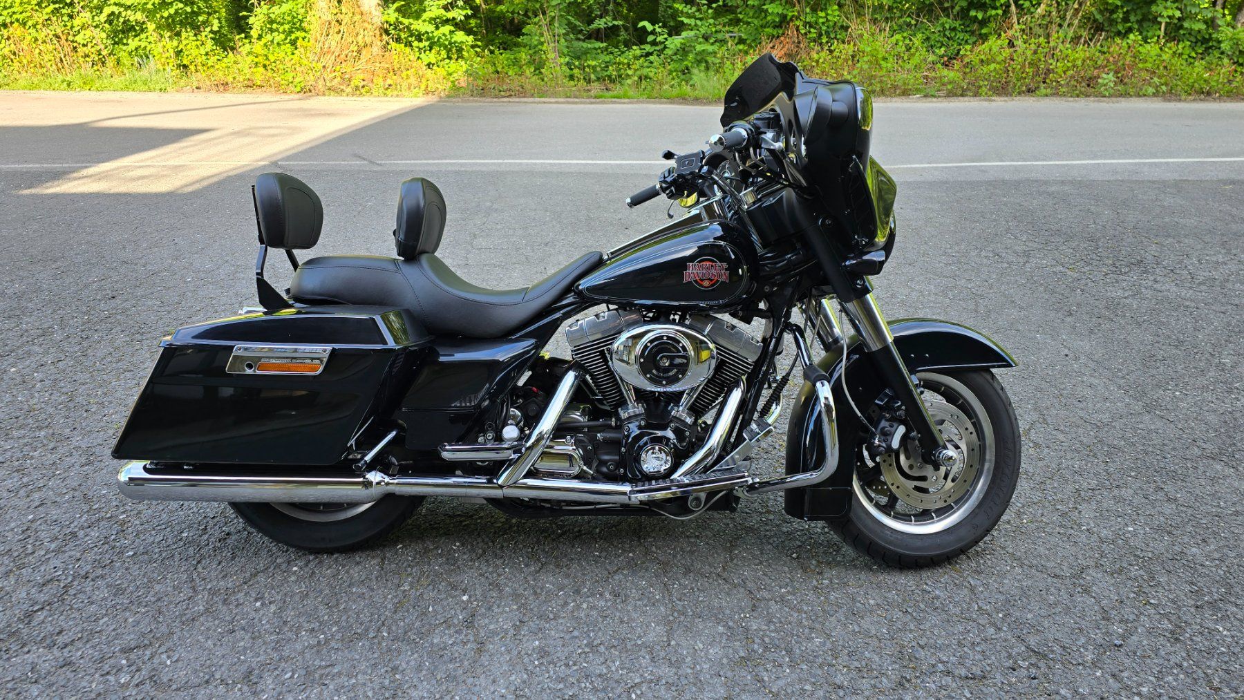 Harley-Davidson Touring: Harley-Davidson FLHTI, noire, super état! – Usato da Siviriez venduto da gad_6pqg 2
