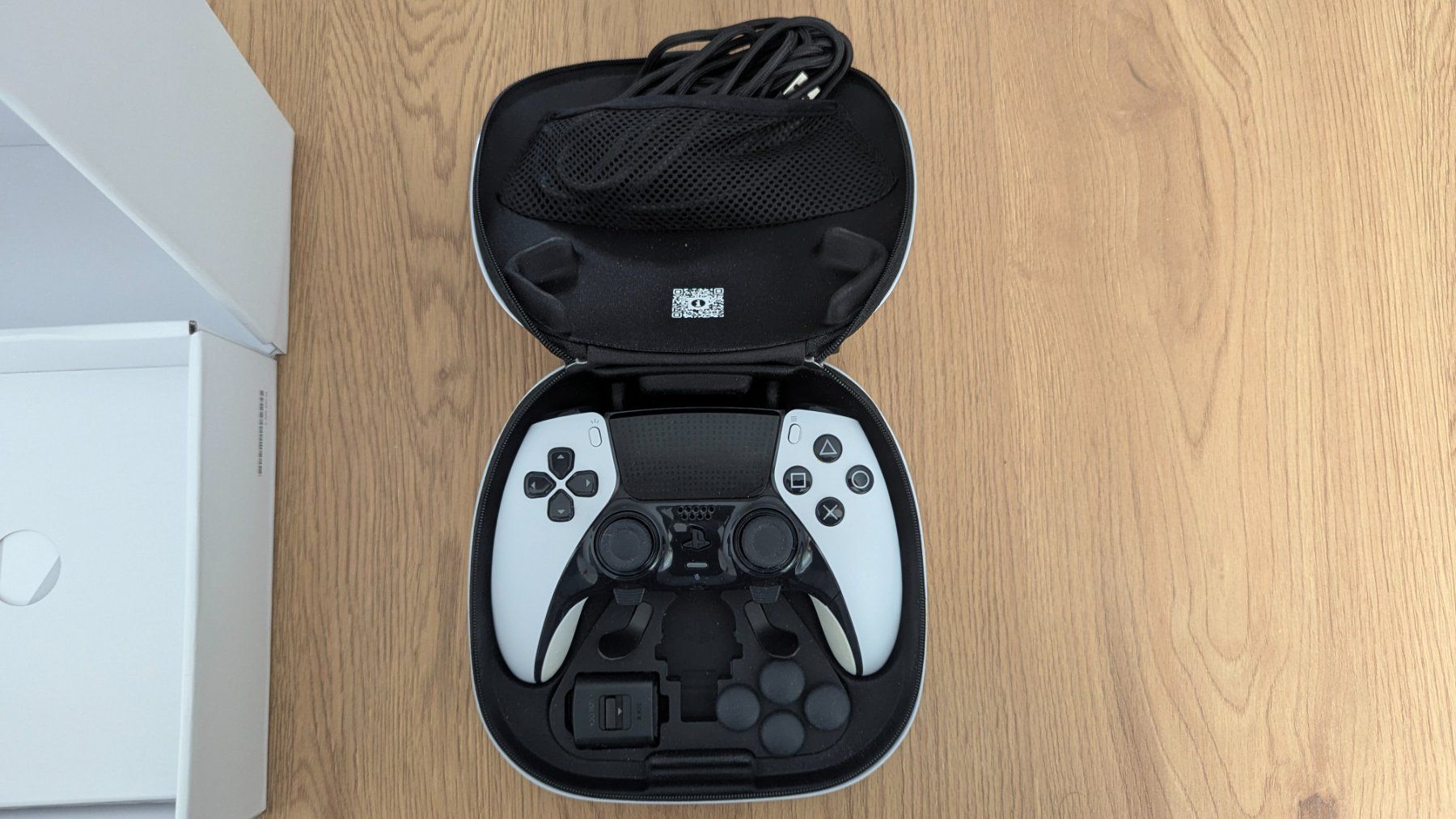 Sony Controller: PS5 DualSense Edge Controller inkl. Original-Hülle & Zubehör – Usato da Wettingen venduto da miguel.mca 1