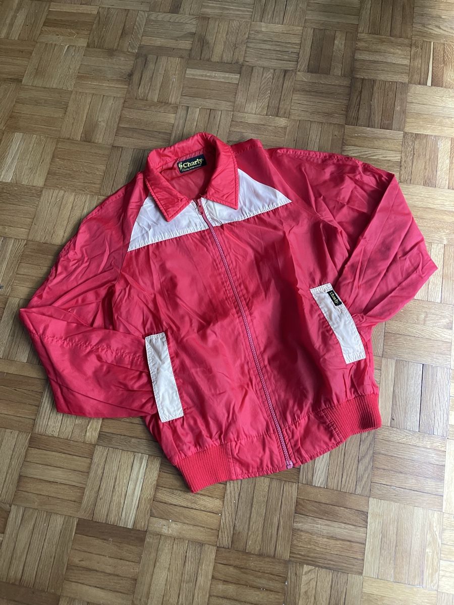 Giacche: Charly Sportswear Red Jacket Small – Nuovo (secondo la descrizione) da Genève venduto da FoundTears