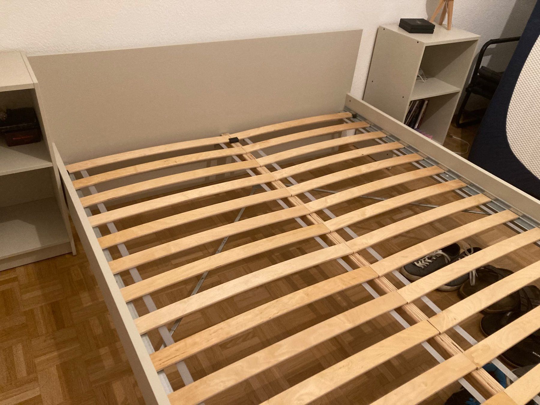 Ikea Letti: Lit double 140 cm x 200 cm – Usato da Lausanne venduto da Woolyrat 1
