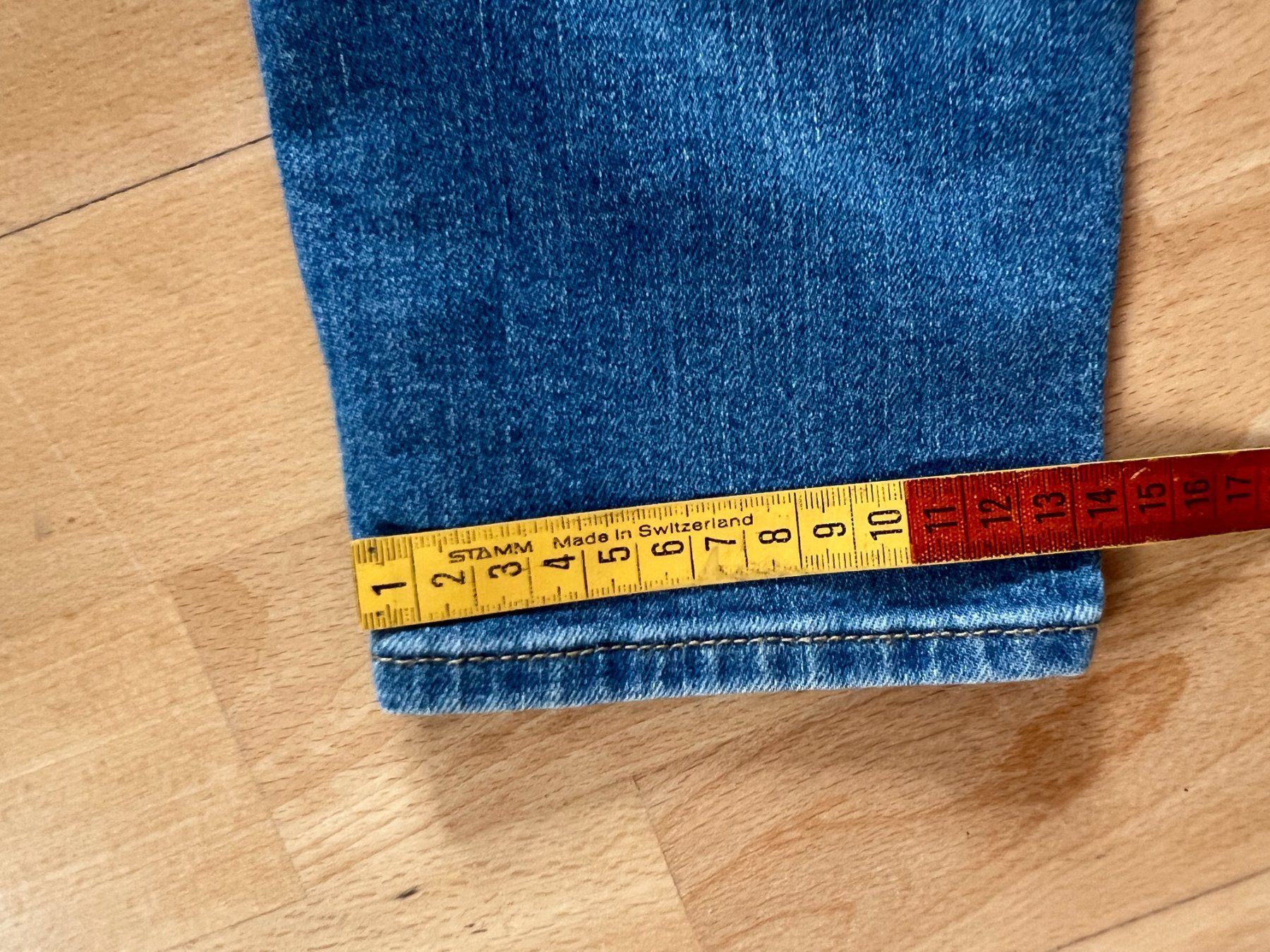 Levi's Jeans: LEVI'S Damen Jeans in Gr. 25, Blau – Usato da Worb venduto da farben20zauber 6