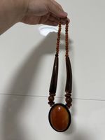 Antiker Schmuck aus Knochen oder Horn. 