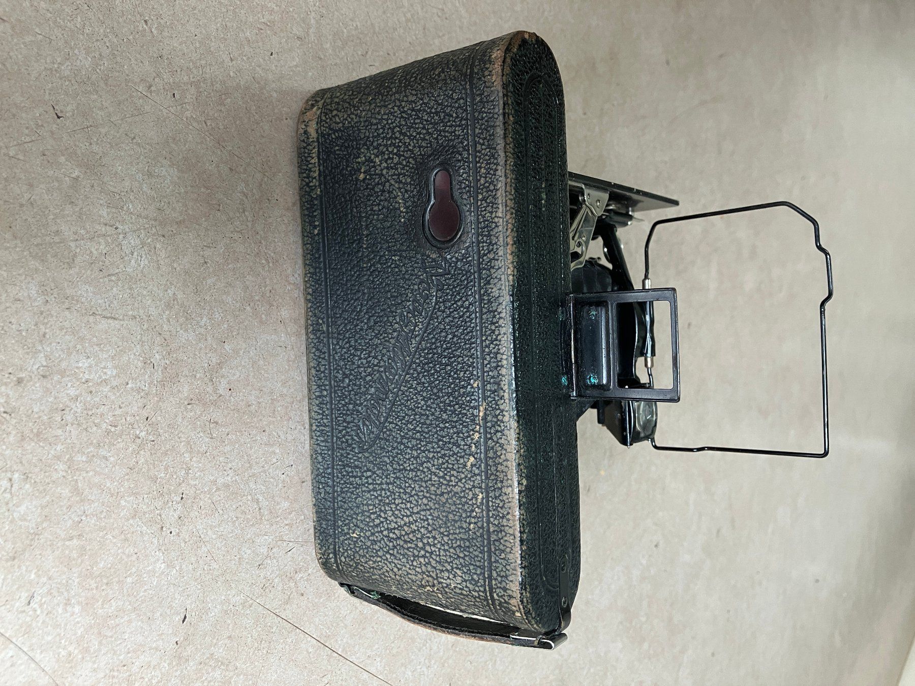 Voigtländer Fotocamera: Voigtländer Rollfilmkamera – Usato da Basel venduto da rx8c 2