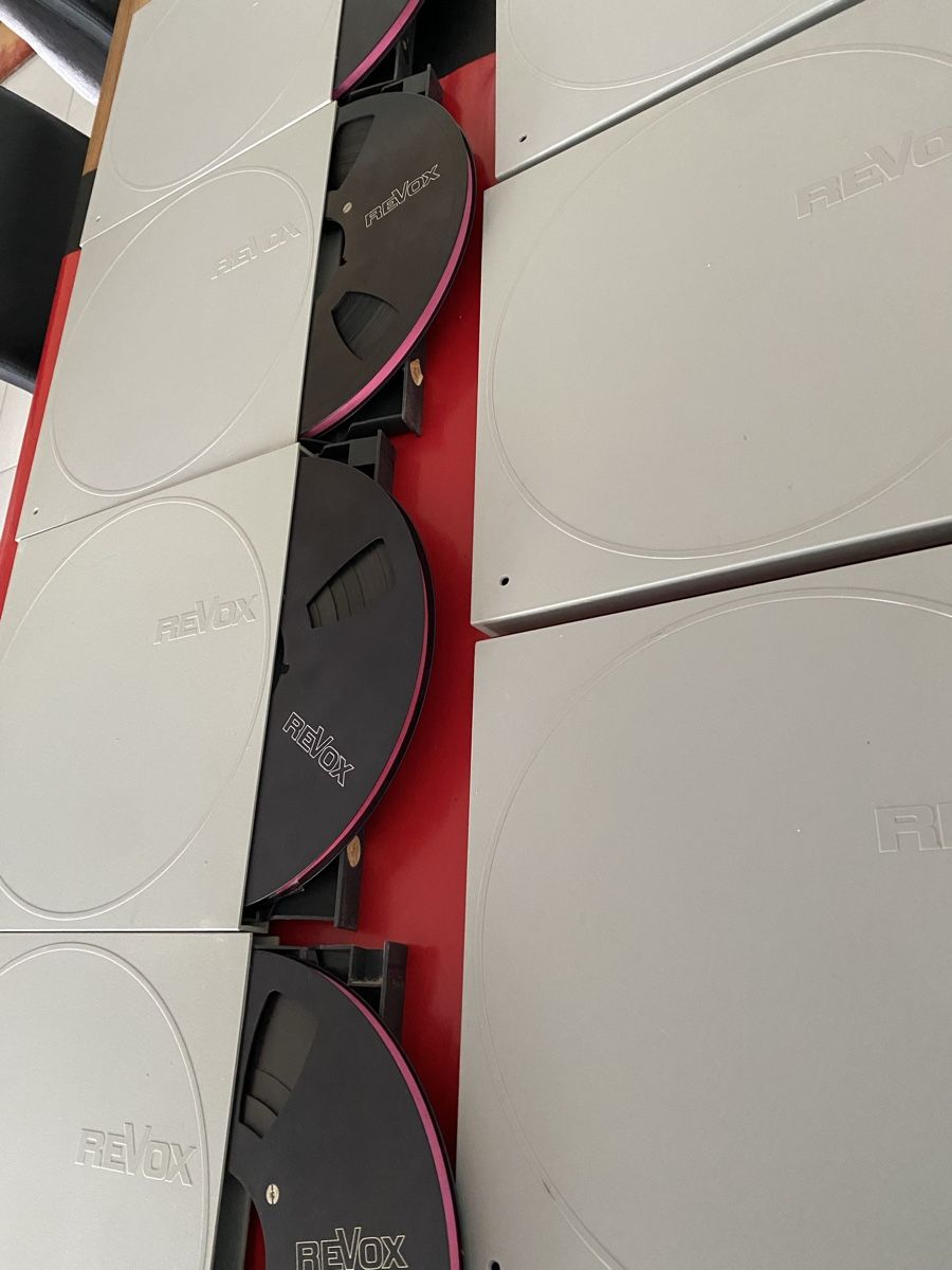 Revox Apparecchi a nastro: Revox Spulen mit Schuber – Usato da Luzern venduto da Harikan 1