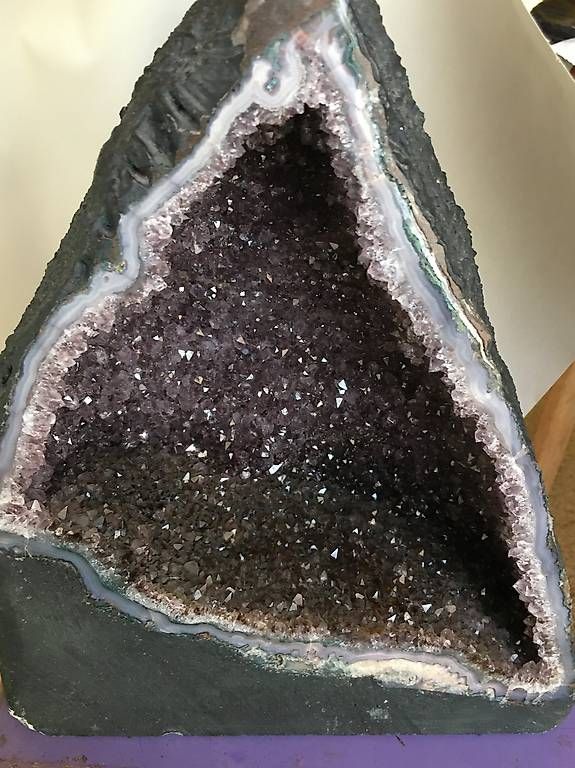 Minerali & Pietre curative: géode d'améthyste env. 21kg – Usato da Vevey venduto da zabounetta