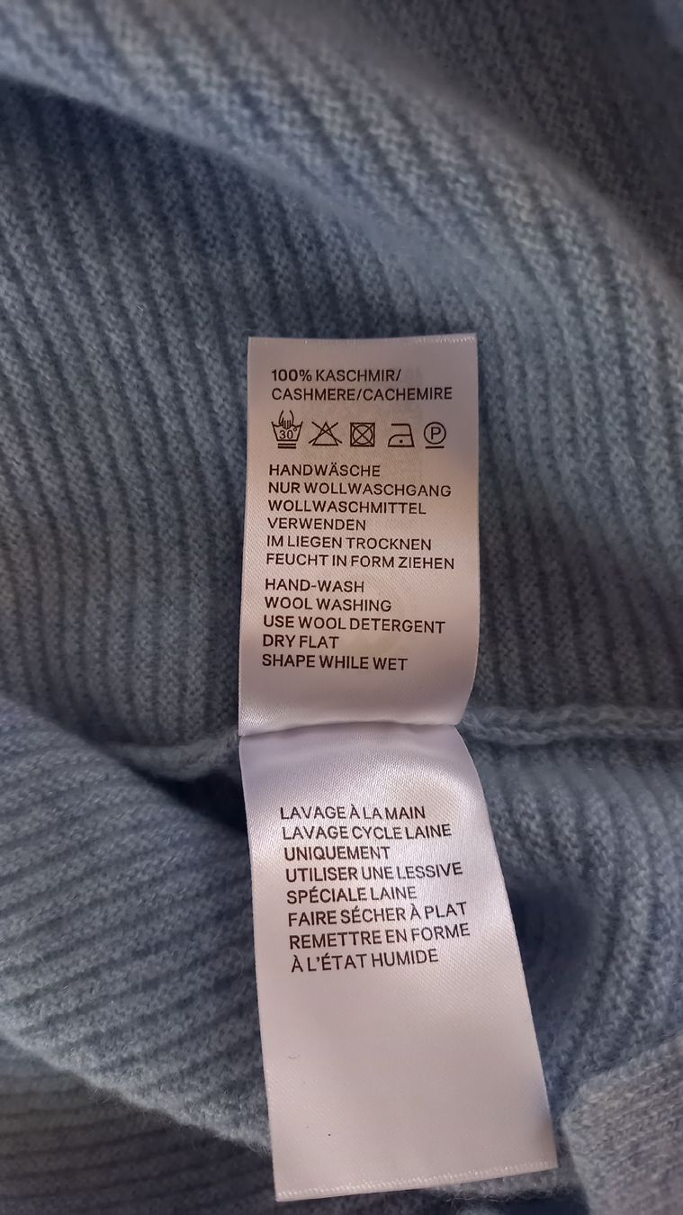 Maglioni & Felpe: Pullover Enrico Rosselli Kaschmir hellblau Grösse S  – Usato da St. Gallen venduto da Otterndorf 4