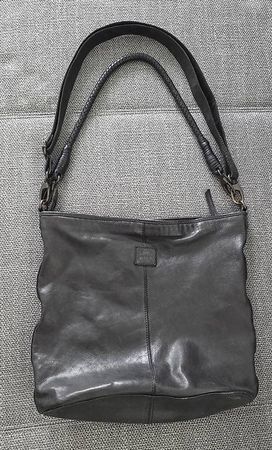 schwarze Ledertasche (Marke Bear)