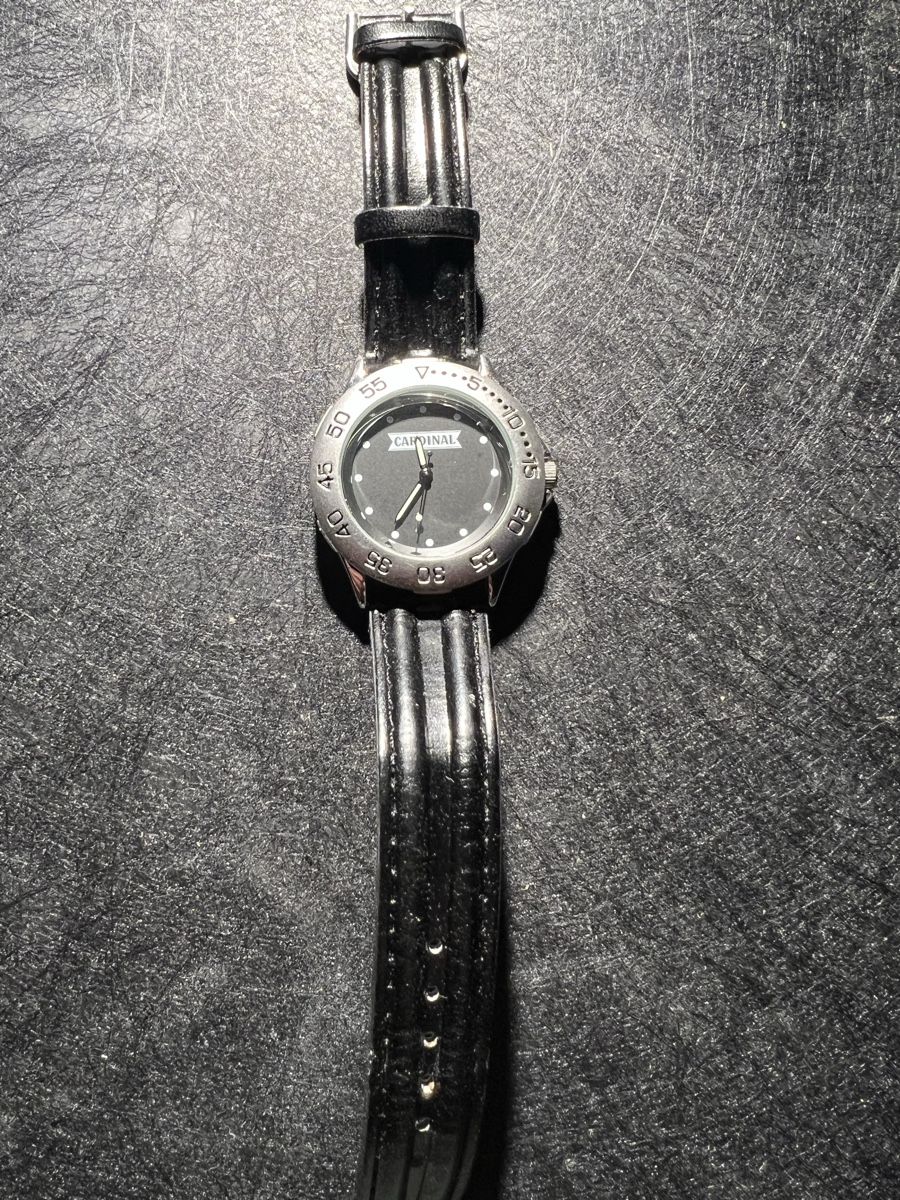 Cardinal Uhren: Cardinal Uhr – Gebraucht aus Laufen von groove60 2