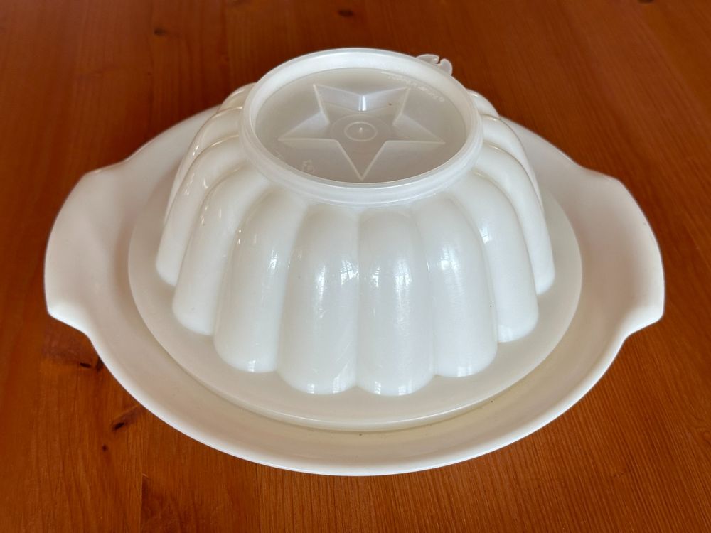 Tupperware Puddingform (Gebraucht) in Dagmersellen für CHF 11 – mit ...