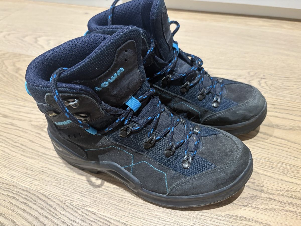 Lowa Scarpe per ragazzi: Wanderschuhe Lowa 37  – Usato da Baar venduto da El.bee
