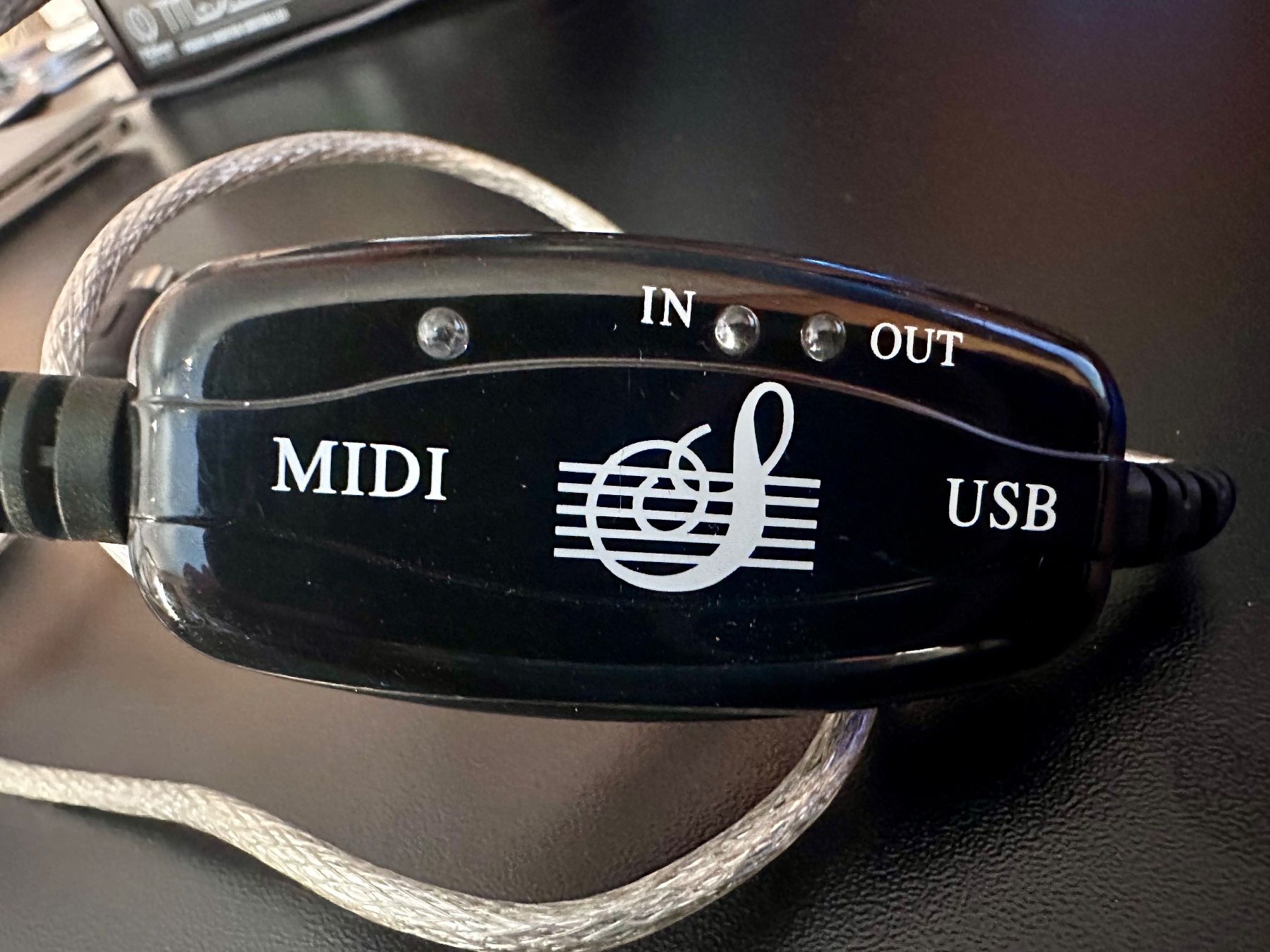 Cavi: Midi to USB Interface / USB, Midi In, Midi Out – Usato da Oberuzwil venduto da bookforest