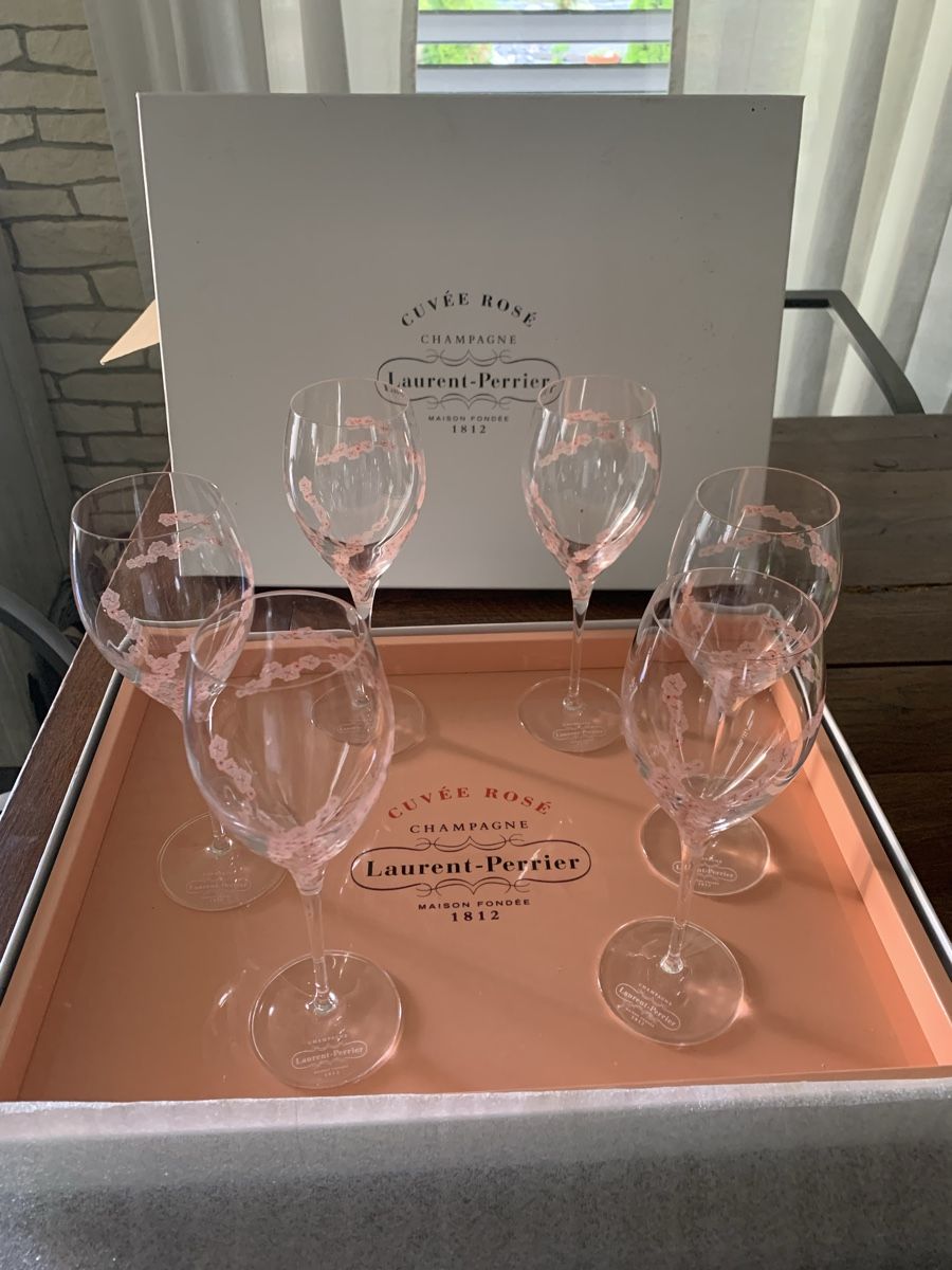 Laurent Perrier Bicchieri: SOMMERHIT Laurent-Perrier Sektglaeser – Nuovo (secondo la descrizione) da Bergdietikon venduto da zor_856j