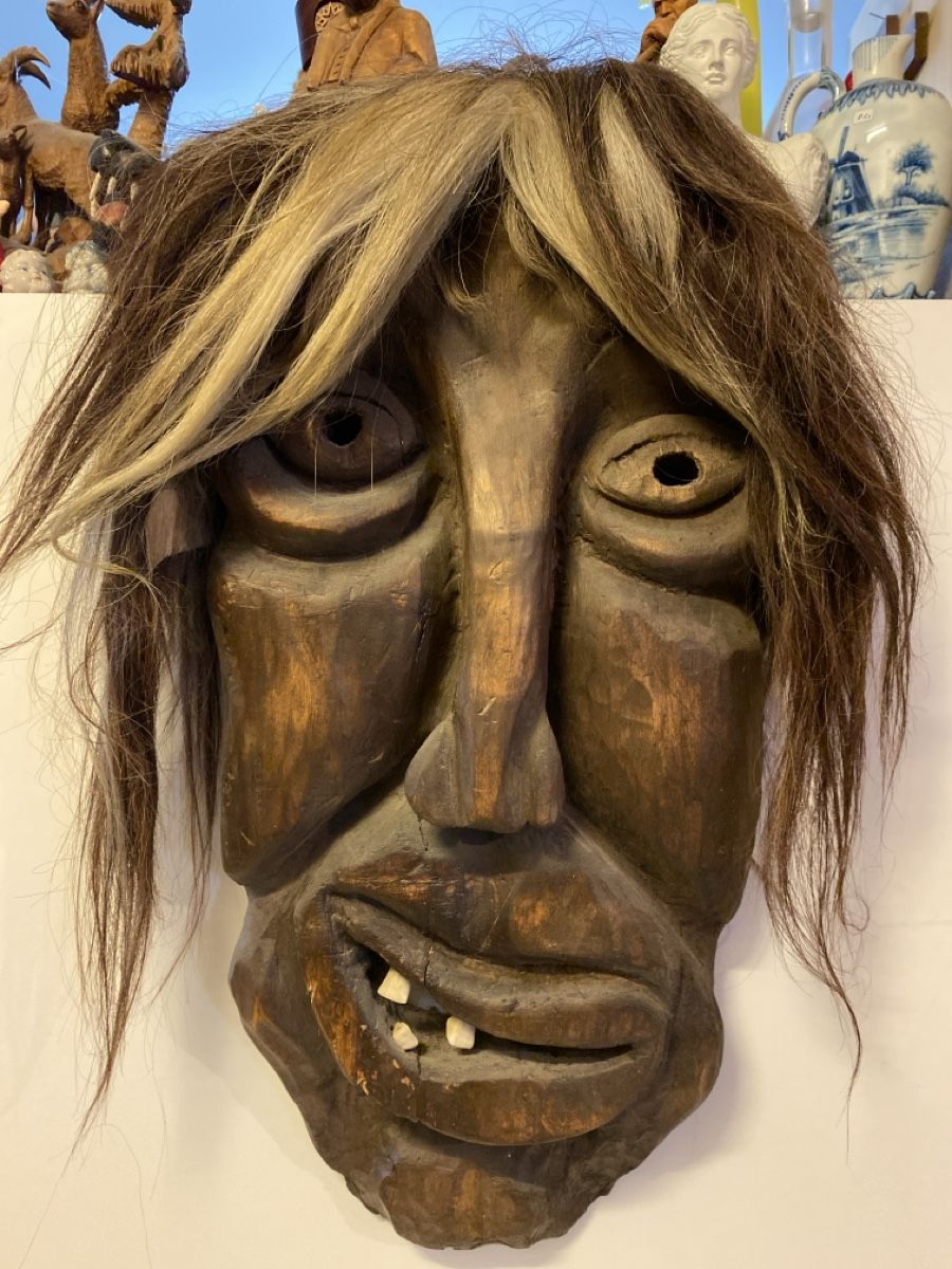 Altro in Antiquarato & Arte: Alte Grosse Holzmaske Löschentaler – Usato da sursee venduto da trilli-tralli 2