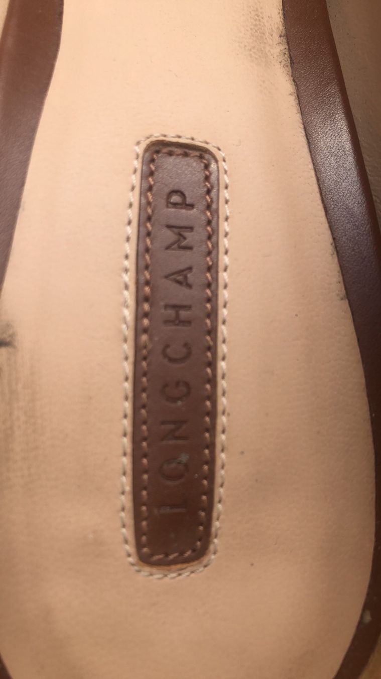 Longchamp Scarpe da donna: Escarpins Longchamp en 39 couleur camel – Usato da Grandvaux venduto da Lamag 1