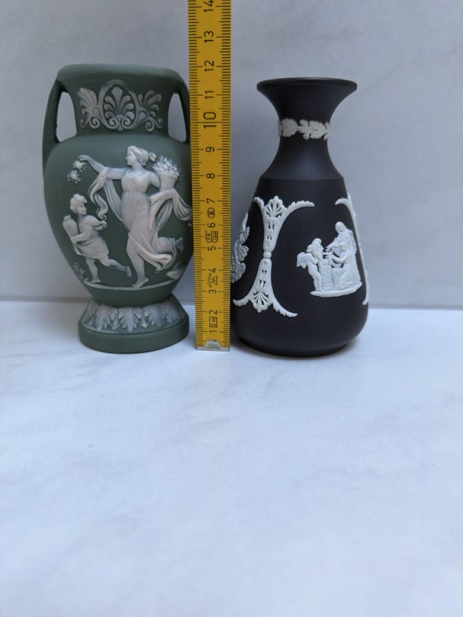 Wedgwood Vasen & Gefässe: Vasen Jasperware, 2 Stück. – Gebraucht aus Biberist von Momo33 7