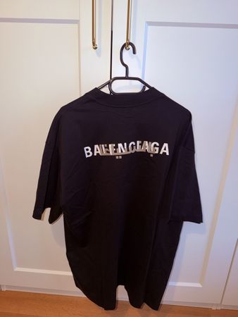 SS22-23 BALENCIAGA Embroidered back