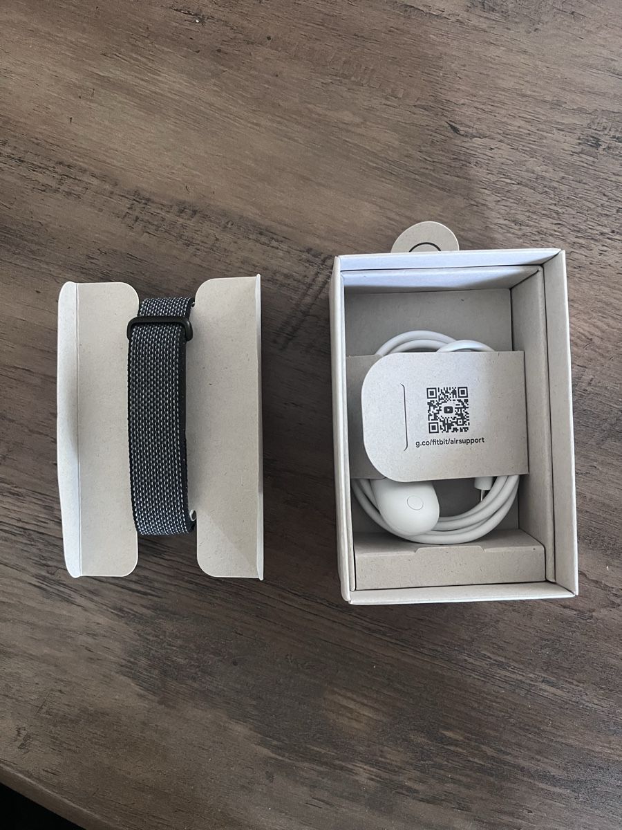 Google Bracciali & Braccialetti: Fitbit Air Armband Google Graphite  – Nuovo (secondo la descrizione) da Luzern venduto da Stephchino 3
