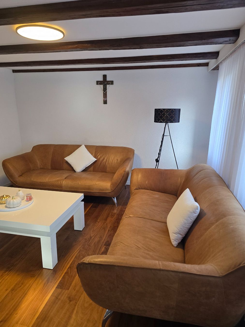 Sofas: 3-Sitzer-Sofa Echtleder Hellbraun  2Stück – Gebraucht aus Niederuzwil von gjo_m5hp 1
