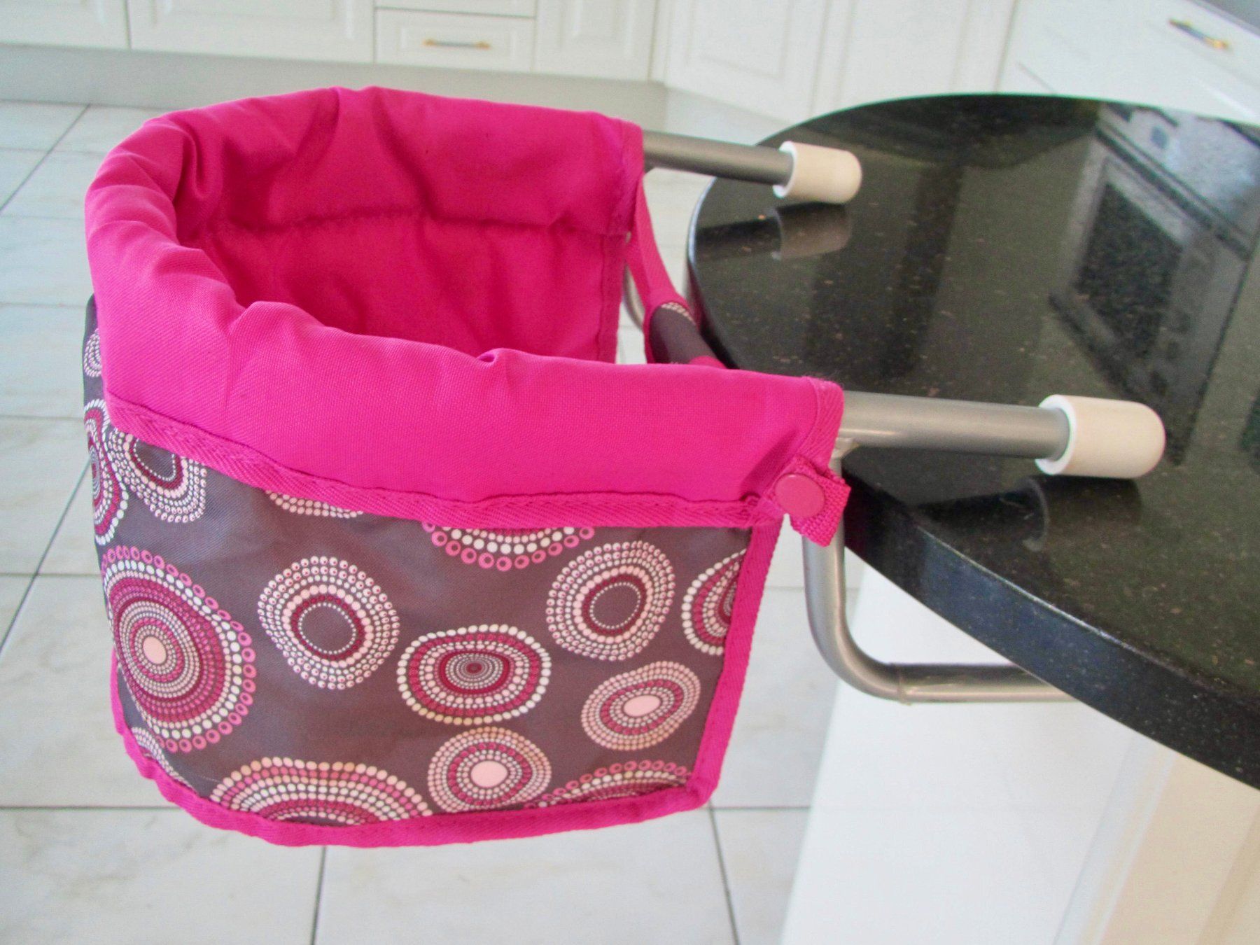 Puppen: CHAISE POUPEE CHIC – Gebraucht aus Murten von Selliot