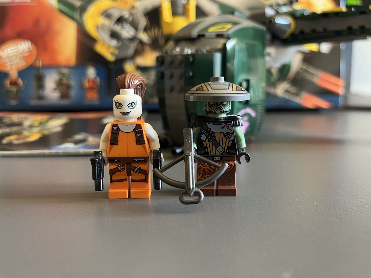 Lego Spielzeuge: LEGO Star Wars Set 7930 Bounty Hunter Assault Gunship – Gebraucht aus Fribourg von Helvetix7 1