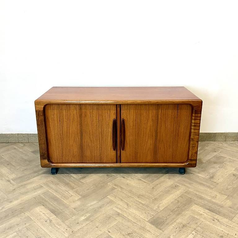 Cassettiere: Mid Century dänisches Sideboard by DYRLUND – Usato da basel venduto da vintory.ch 2