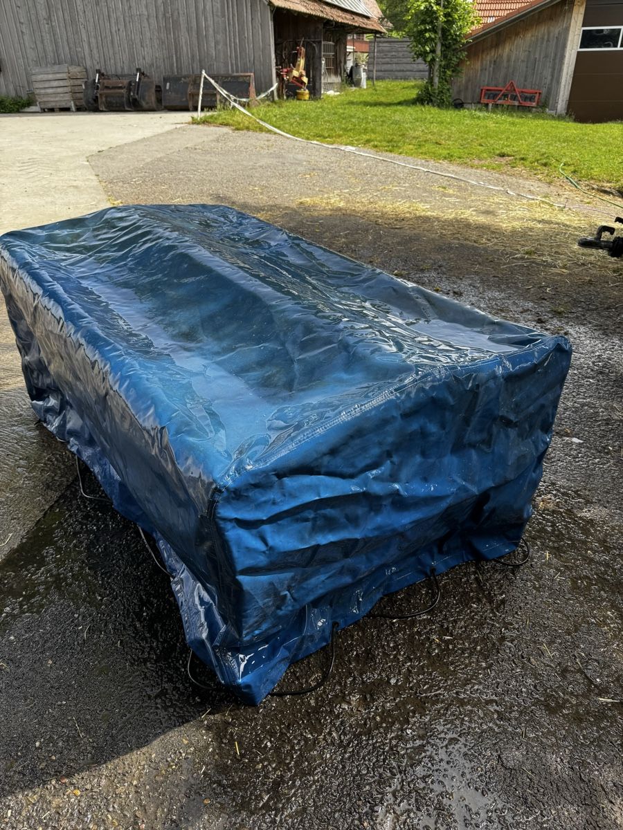 Altro: Abdeckplane zu Autoanhänger  – Usato da Oberbalm venduto da Cle12 3