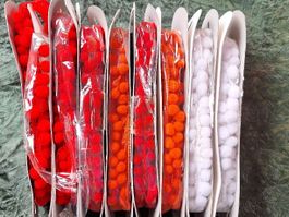 8 X DEKO POMPON ZUM BASTELN