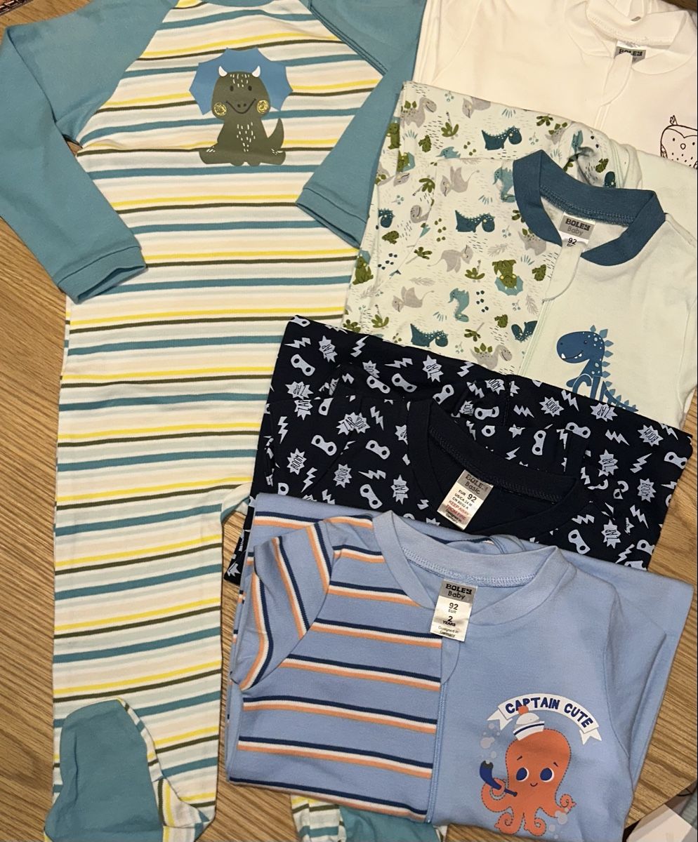 Kleiderpakete & -sets: Kinderkleider Junge 92 – Neu (gemäss Beschreibung) aus Spiez von Brnas