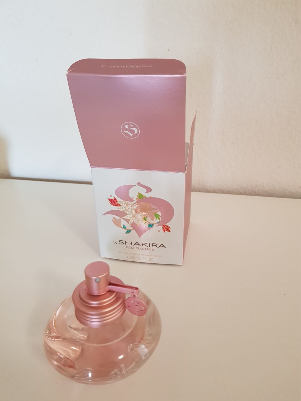 Profumi & Eau de Toilette: Shakira Eau Florale NEU, originalverpackt – Nuovo e nell'imballaggio originale da Luzern venduto da misteriosa 2