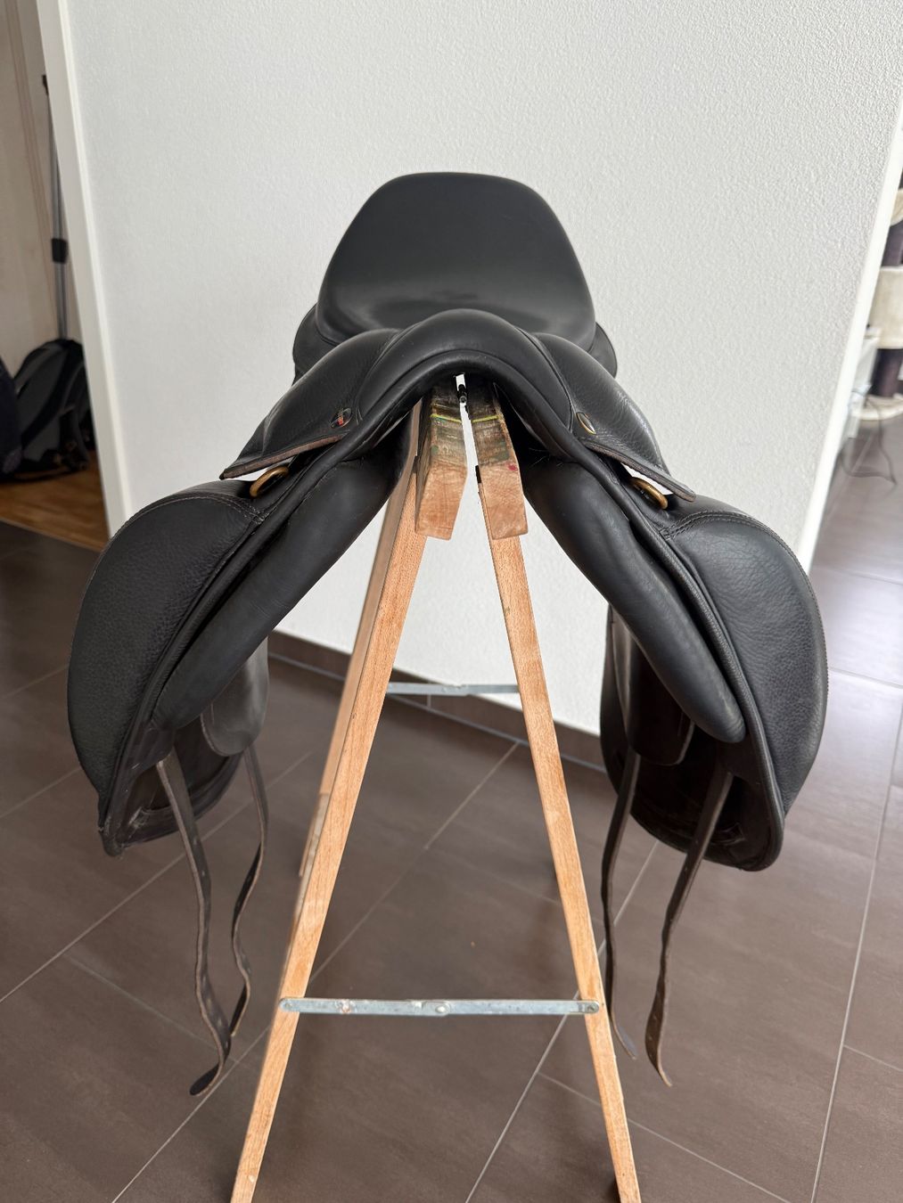 Sattel & Sattelzubehör: Sattel Eques Sella Plus 17“ – Gebraucht aus Bözberg von Pena05 2