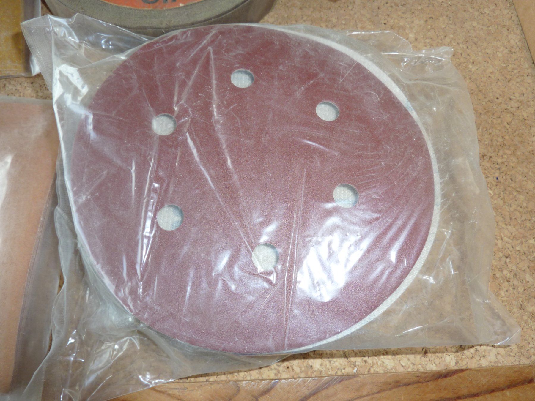 Tutti gli attrezzi: Schleifpapier etc. über 7 Kg. – Usato da Chur venduto da algin 7