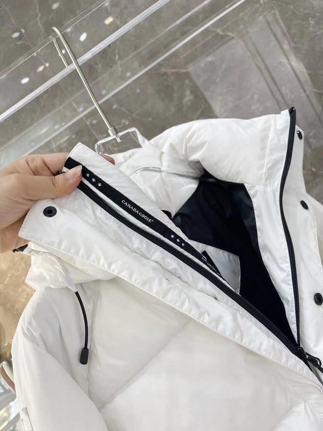 Canada Goose Jacken: Canada Goose Approach 2078M Daunenjacke – Neu und originalverpackt aus Hünenberg von Kumo_shan 2