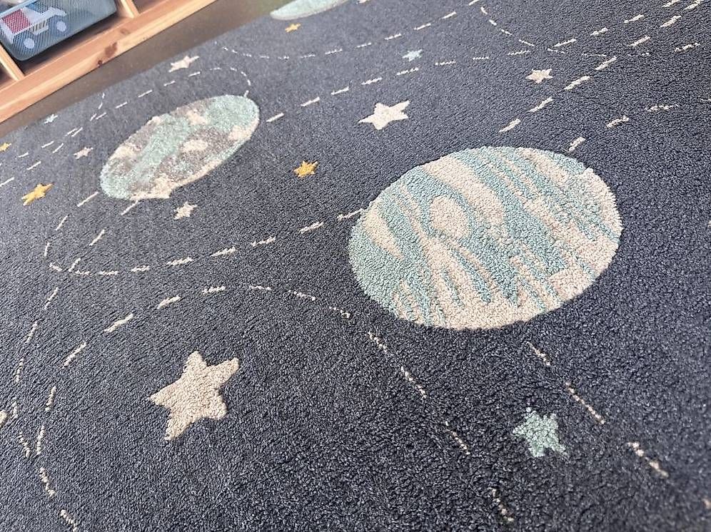 Teppiche: Lytte Kinderteppich Apollo Blau  – Gebraucht aus Zürich von ivn_pr75 1