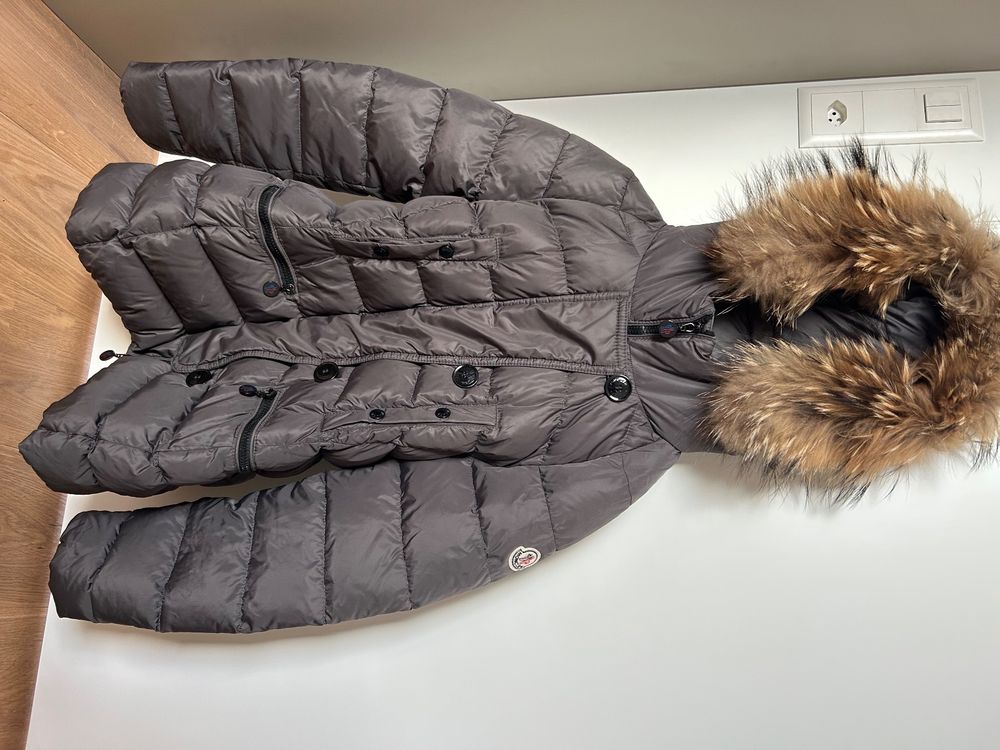 Wunderbar Moncler Jacke Mit Fell Fotos