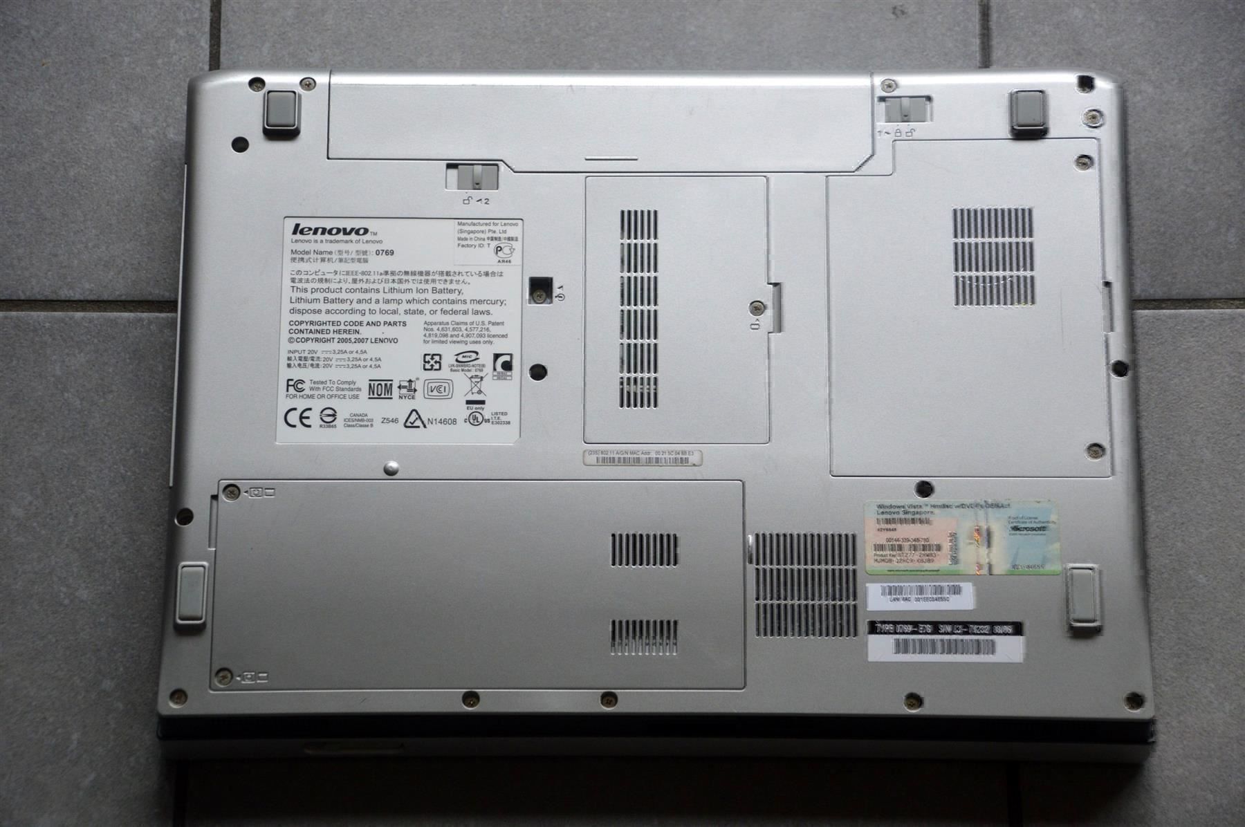 Lenovo Notebooks: Laptop Lenovo 0769 – Defekt aus Collonges von arashee 8