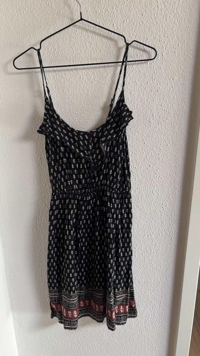 Lotti di vestiti: 3 süsse Sommerkleider – Usato da Roggwil BE venduto da R.. 1
