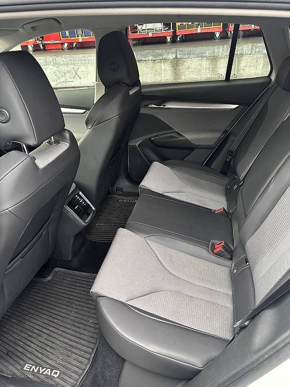 Skoda Automobili: Skoda Enyaq iV80 – Usato da Bern venduto da Gastro27 4