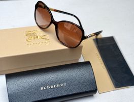 Sonnenbrille Burberry  B4197 lunettes de soleil