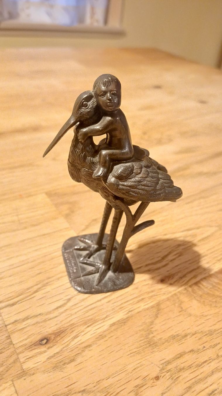 Statuette: Bronce Figur Storch mit Bube  – Usato da Flawil venduto da Naphtali 4